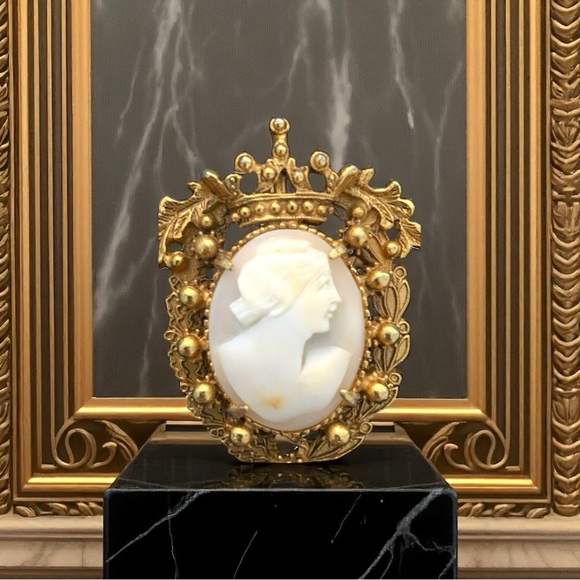 Authentic Italian Vintage Florenza Victorian Carved shell Cameo pendant brooch - Picture 1 of 16